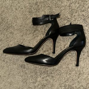 BCBG heels